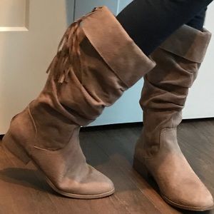 Justice slouchy heeled boot